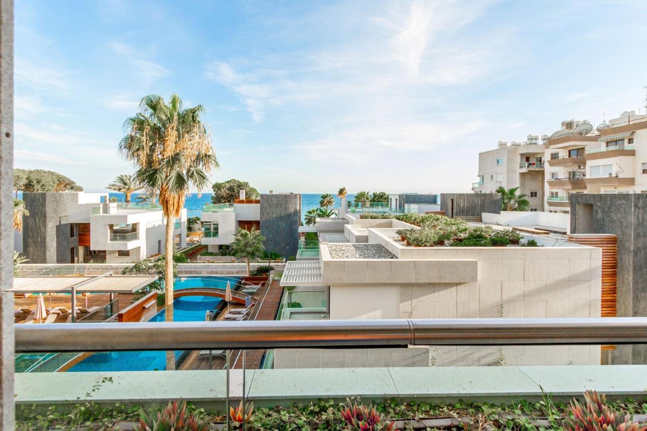 Opera Exclusive Apts By Trulycyprus Лимасол Екстериор снимка